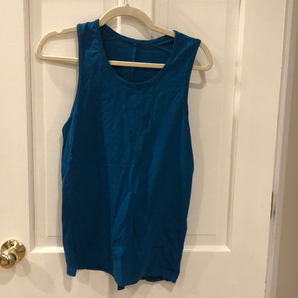 Lululemon tank